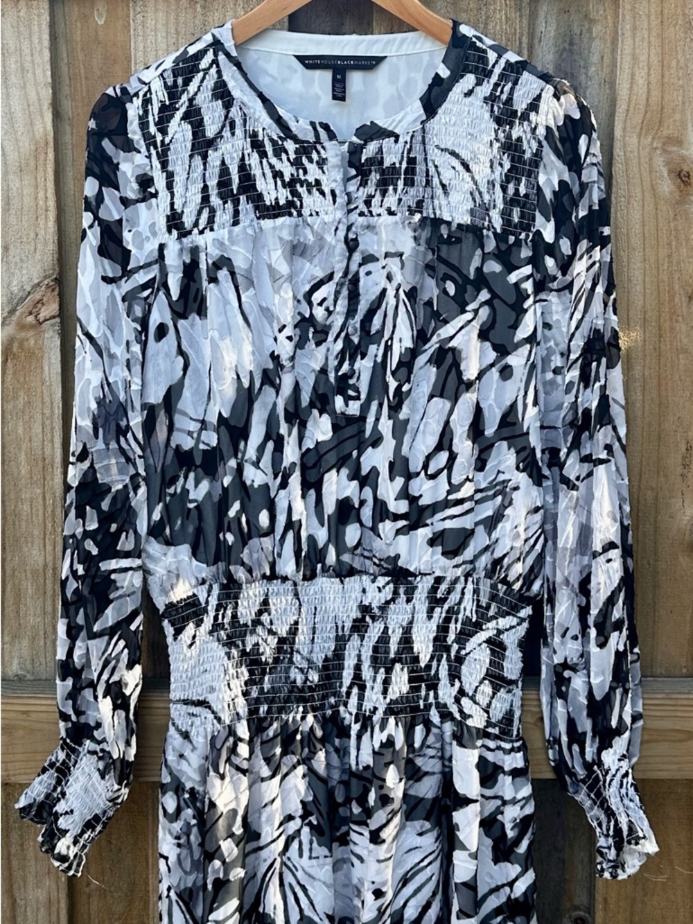 White House Black Market WHBM Monochrome Sheer Long Sleeves Size Medium - Picture 2 of 9